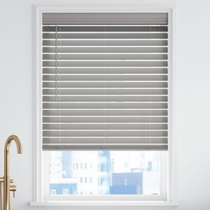 2 1/2" Luxe Modern Faux Wood Blinds