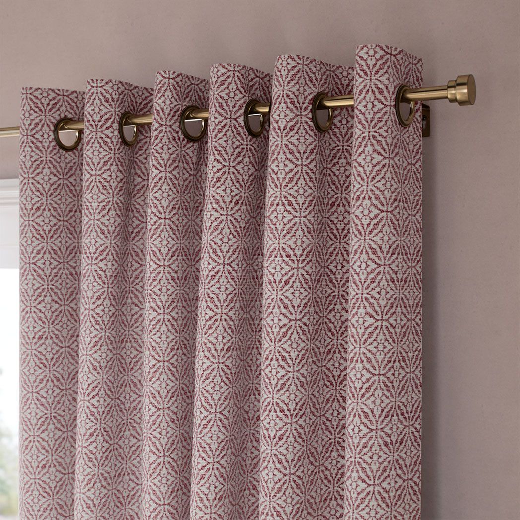 Maple Leaf Red 11990