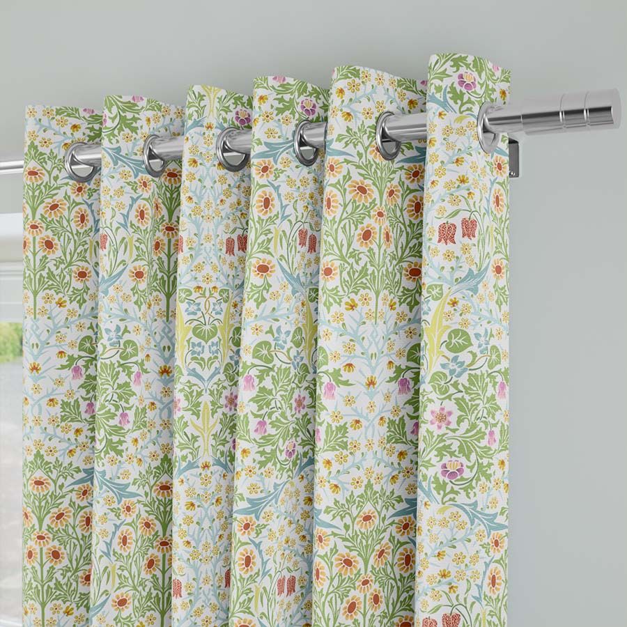 Blackthorn Summer Garden 14743