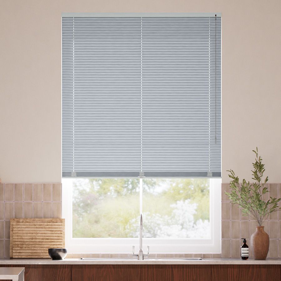 Gleaming Silver - 6G 14395