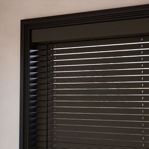 Noir Caviar  16320