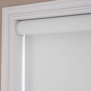 White 6748